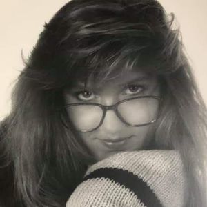 Meet your Posher, Cassandra